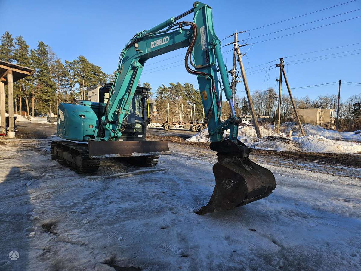 Kobelco SK85, ekskavatori