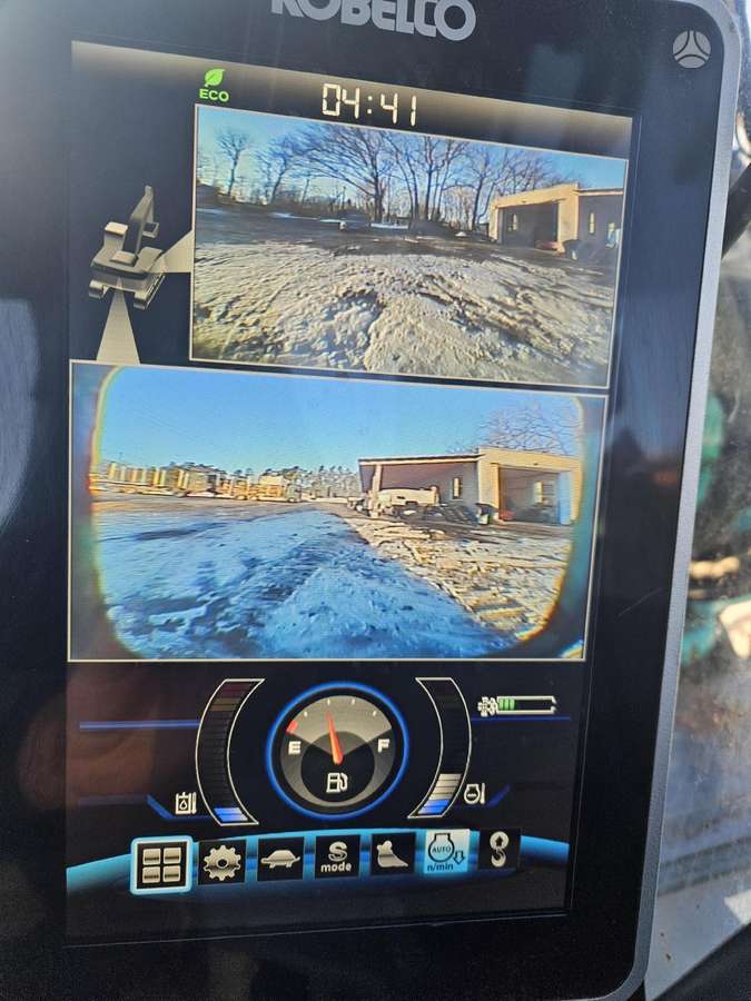Kobelco SK85, экскаваторы