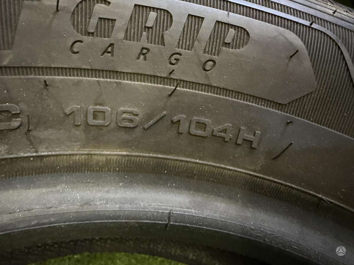 Goodyear 8mm, 2020m., летние 215/65 R16