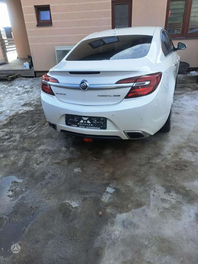 Opel Insignia Opc apdaila variklis dalimis