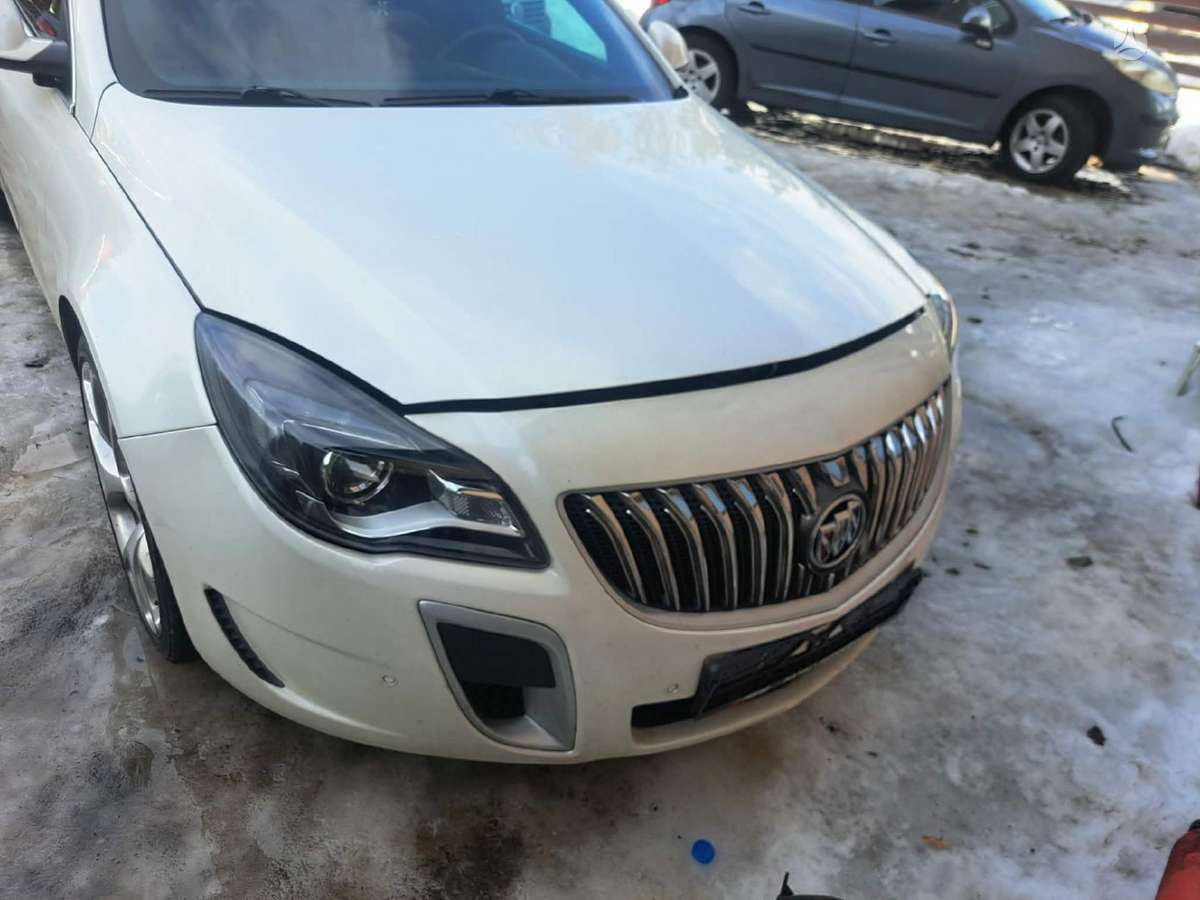 Opel Insignia Opc apdaila variklis dalimis