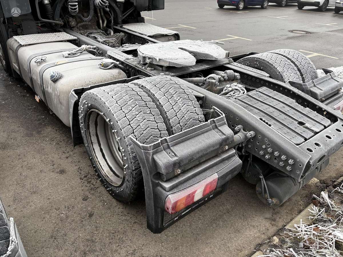 Mercedes-Benz 1842 Mega, double sleeper