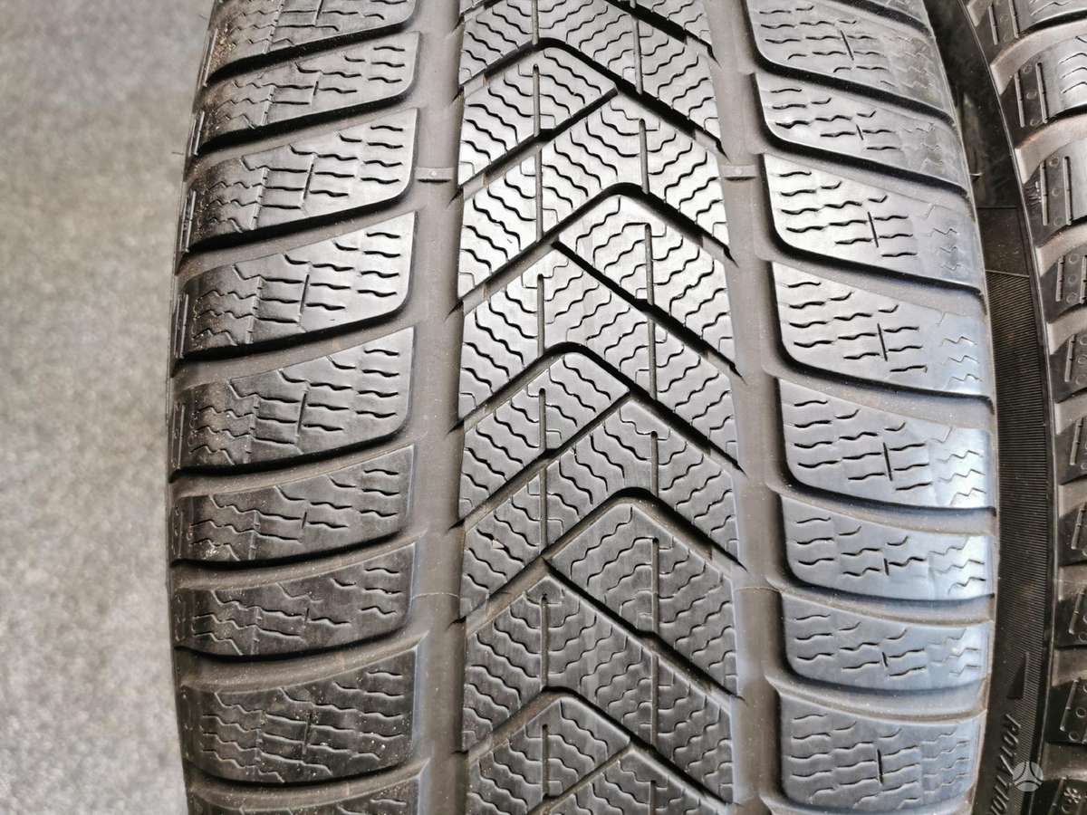 Pirelli, всесезонные 275/45 R20