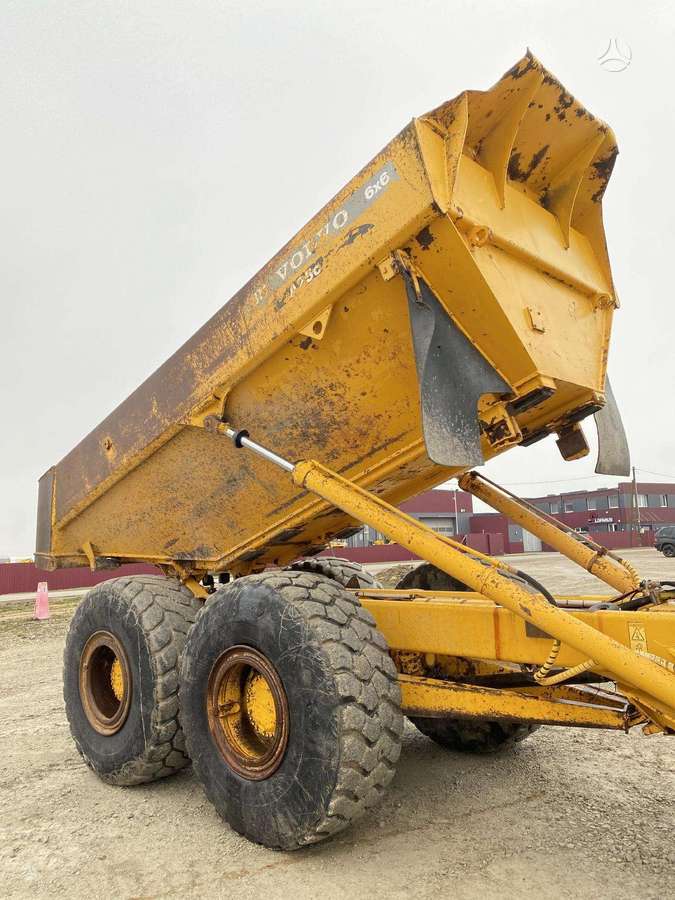 Volvo A25C, самосвалы