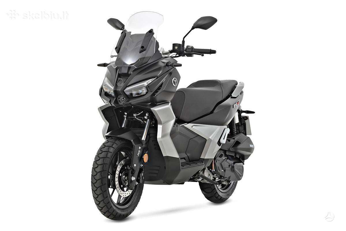 VOGE SR125 ADV, scooters / mopeds