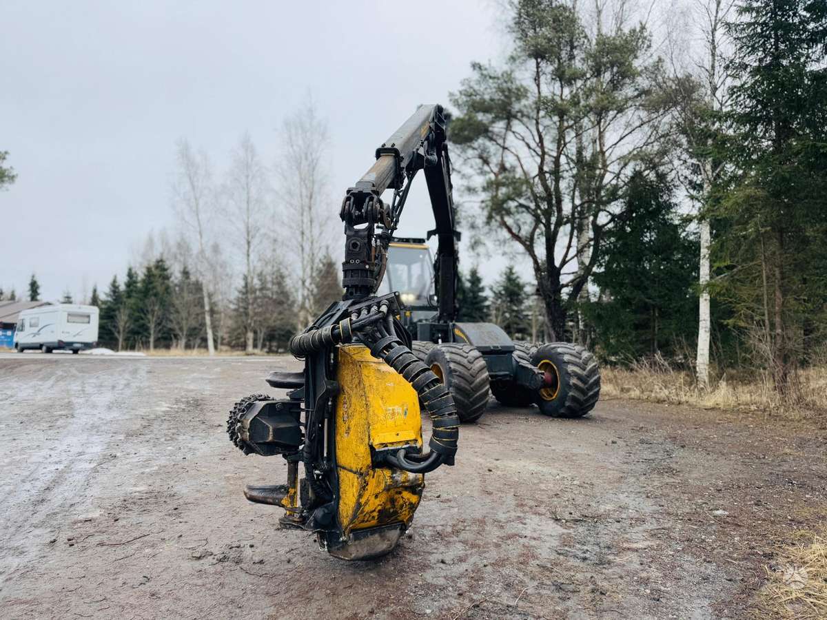 Ponsse FOX 8W, harvesters