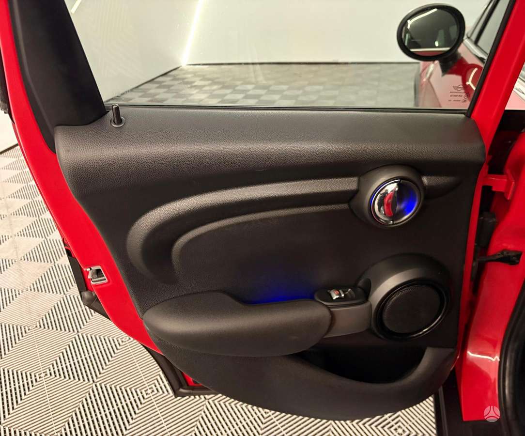 Mini Cooper, 1.5 l., Хэтчбек