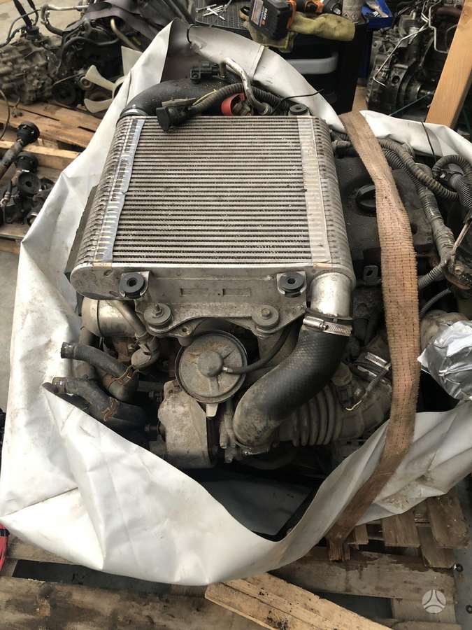 Isuzu D-Max, 4JJ1, engine parts