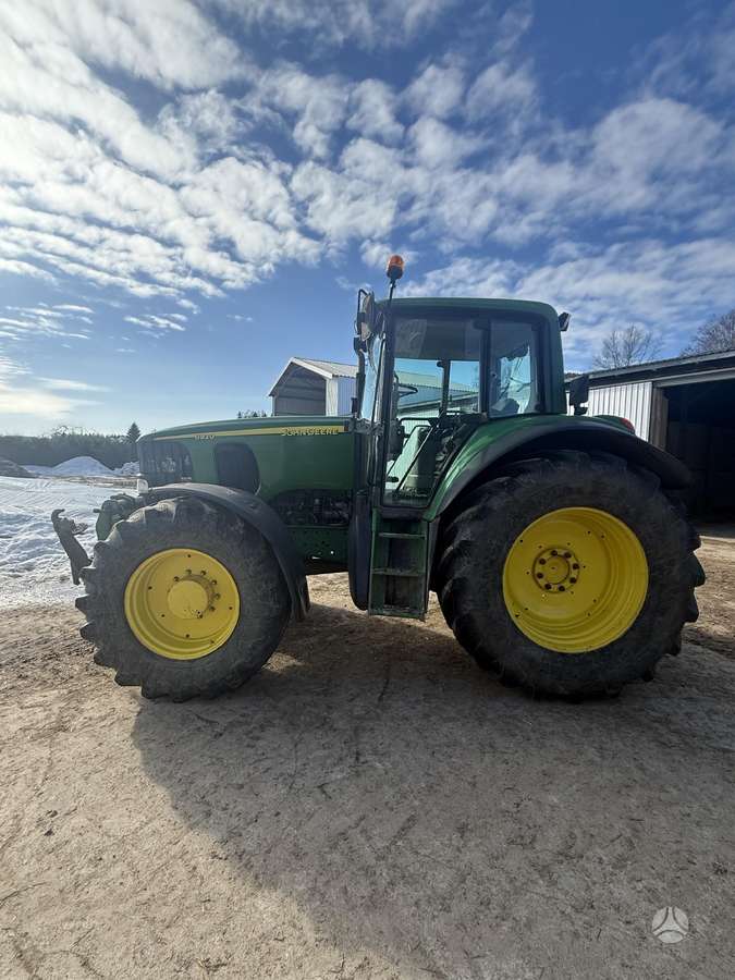 John Deere 6920, traktoriai