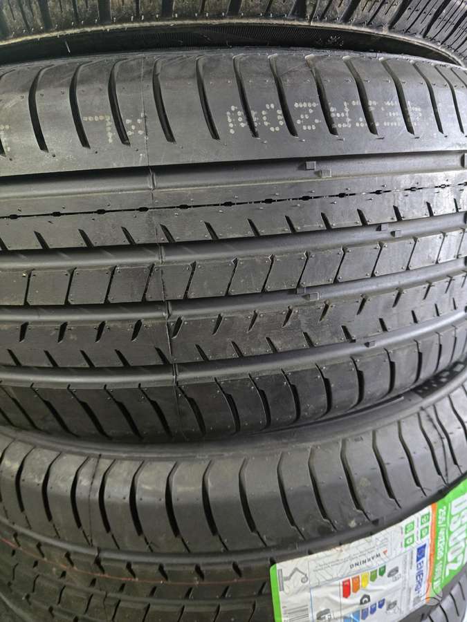 Doublestar, летние 275/35 R20