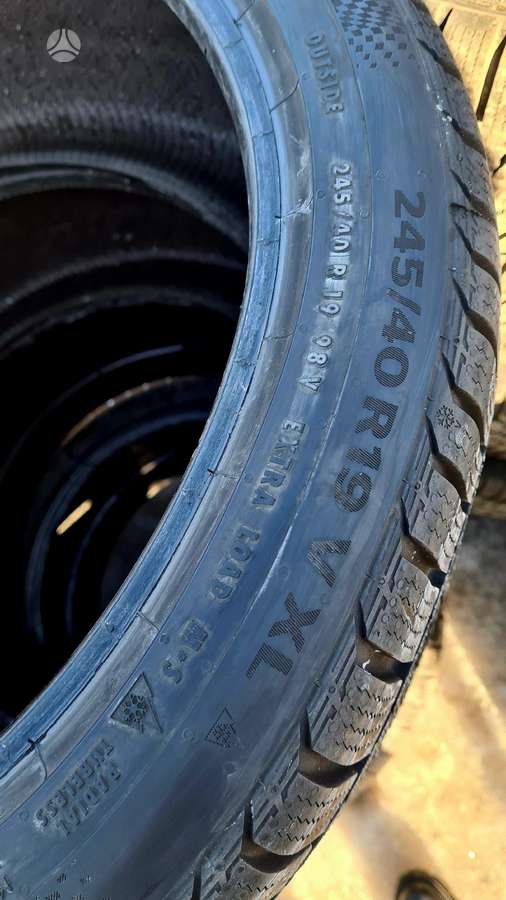 Continental, winter 245/40 R19