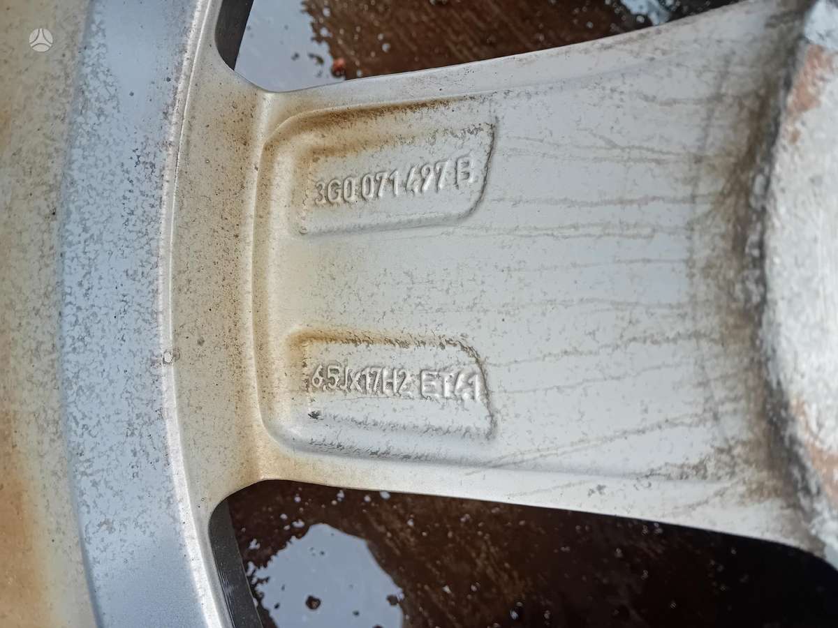 Volkswagen, light alloy, R17
