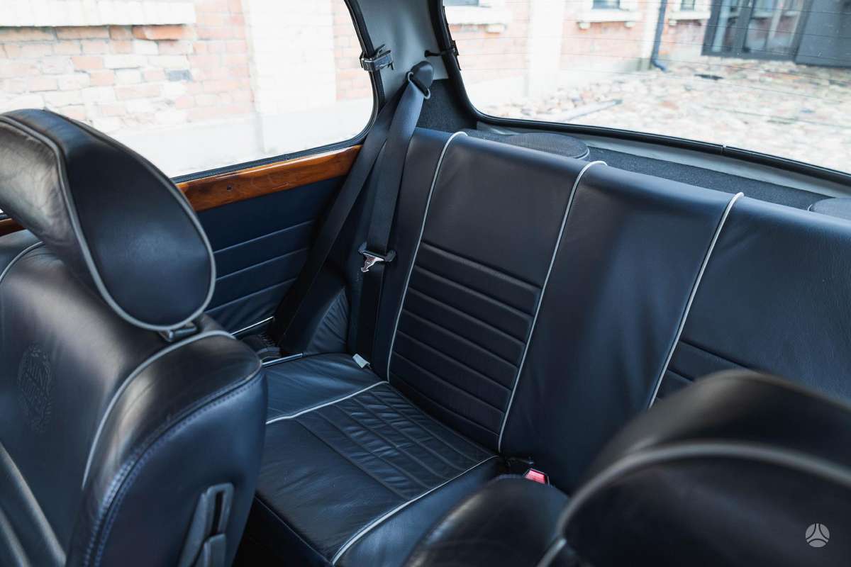 Mini Cooper, 1.3 l., hatchback