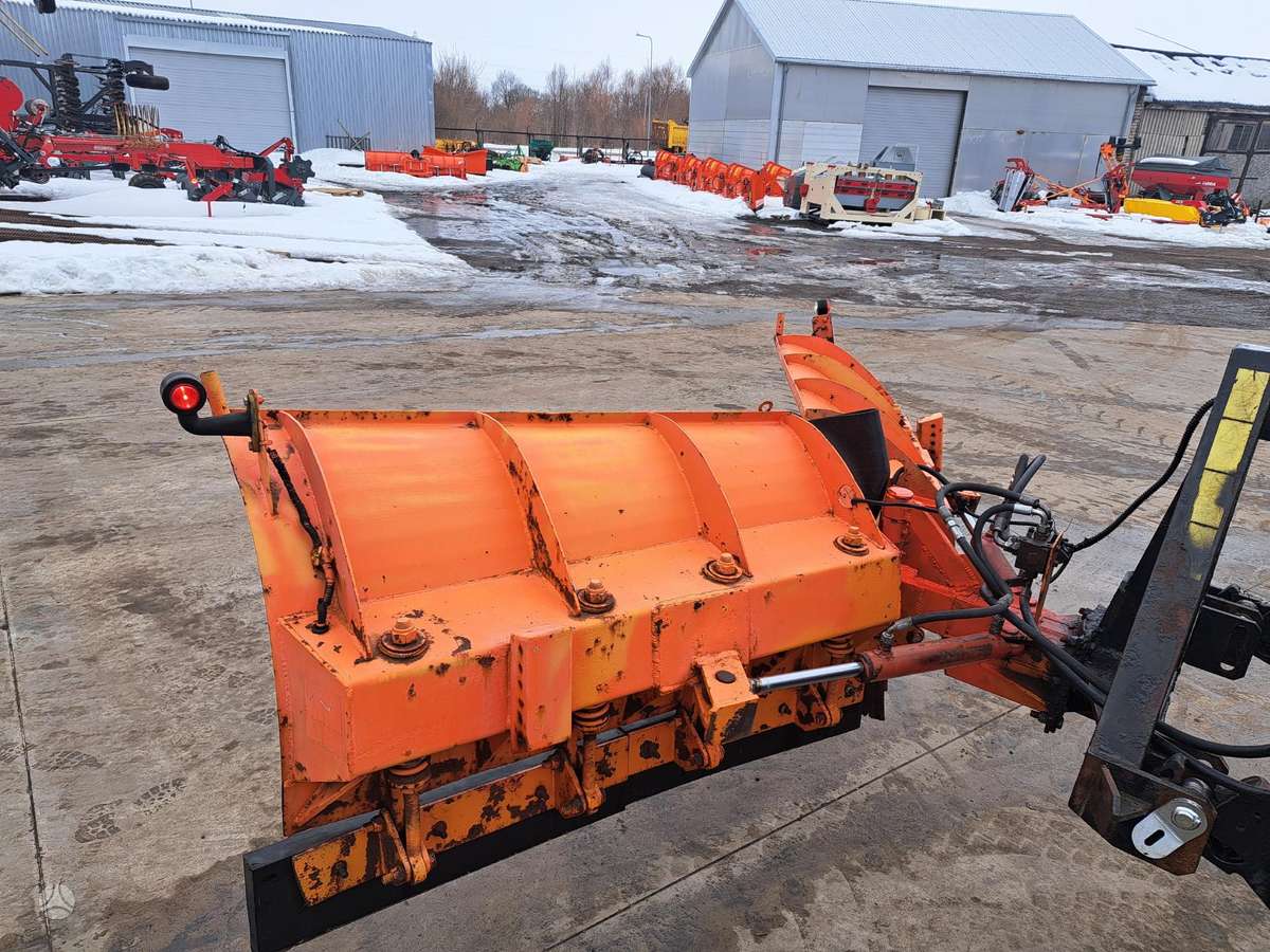 MCMS GARNIACZ ŁAMANY ZL-280, snow plows