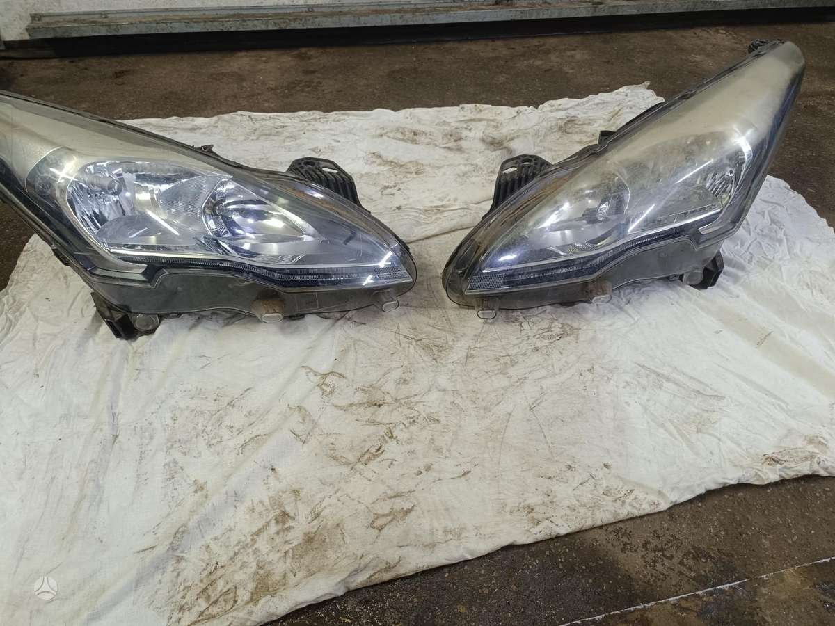Peugeot 3008 lights