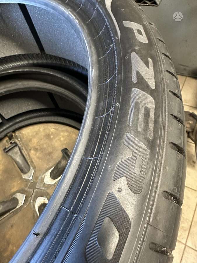 Pirelli, летние 275/35 R22