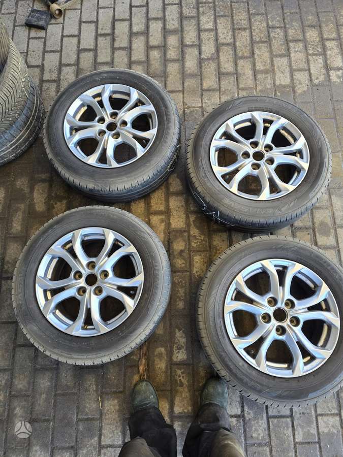 Mazda, lengvojo lydinio, R16