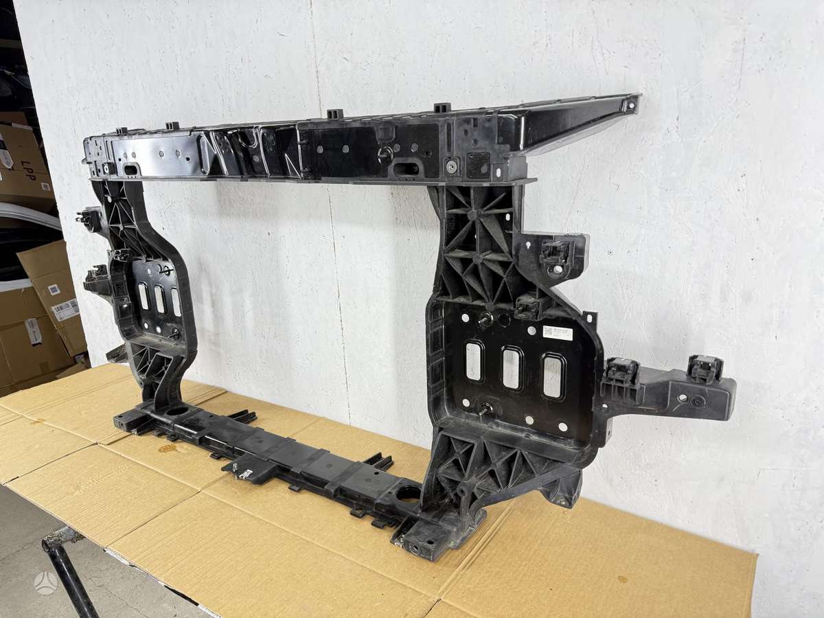 Kia EV9, 64101-DO000