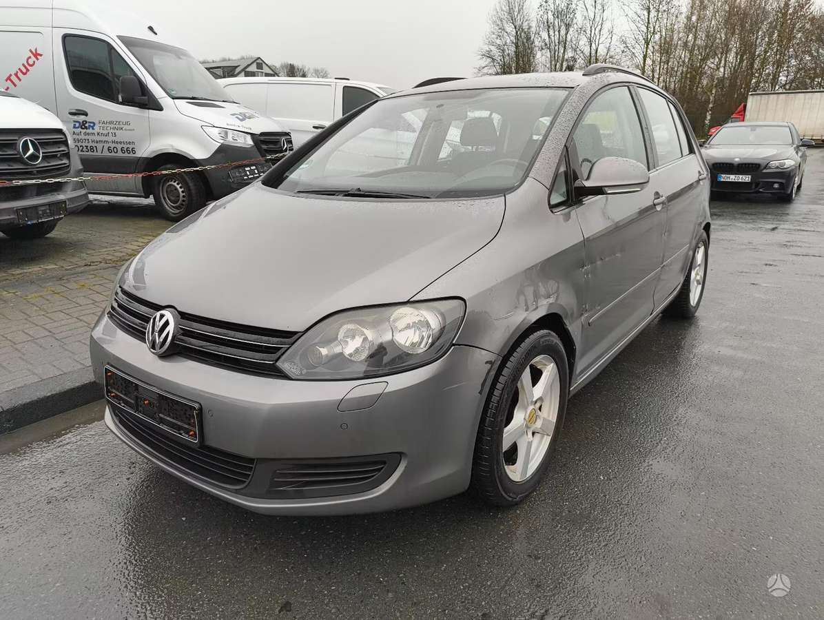Volkswagen Golf dalimis
