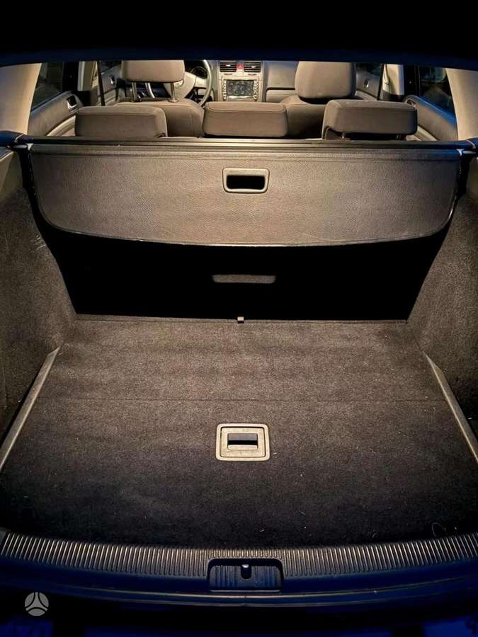 Volkswagen Golf dalimis