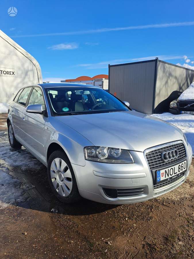 Audi A3, 1.6 l., hatchback