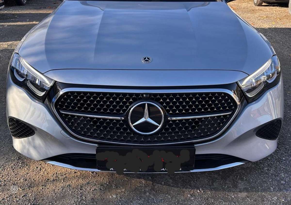 Mercedes-Benz E klasė по частям. Parduodama dalimis e300e e220d