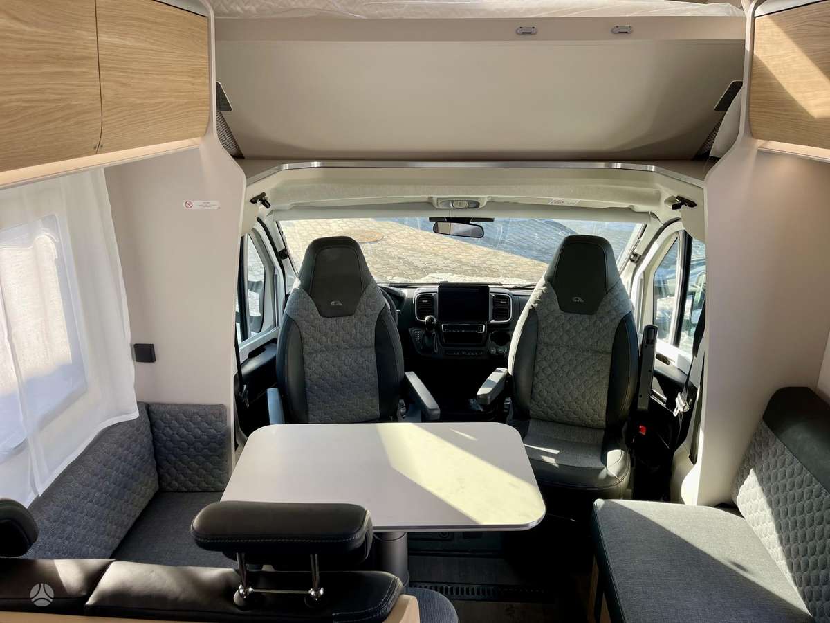 Adria CoralXL 660SL, campers