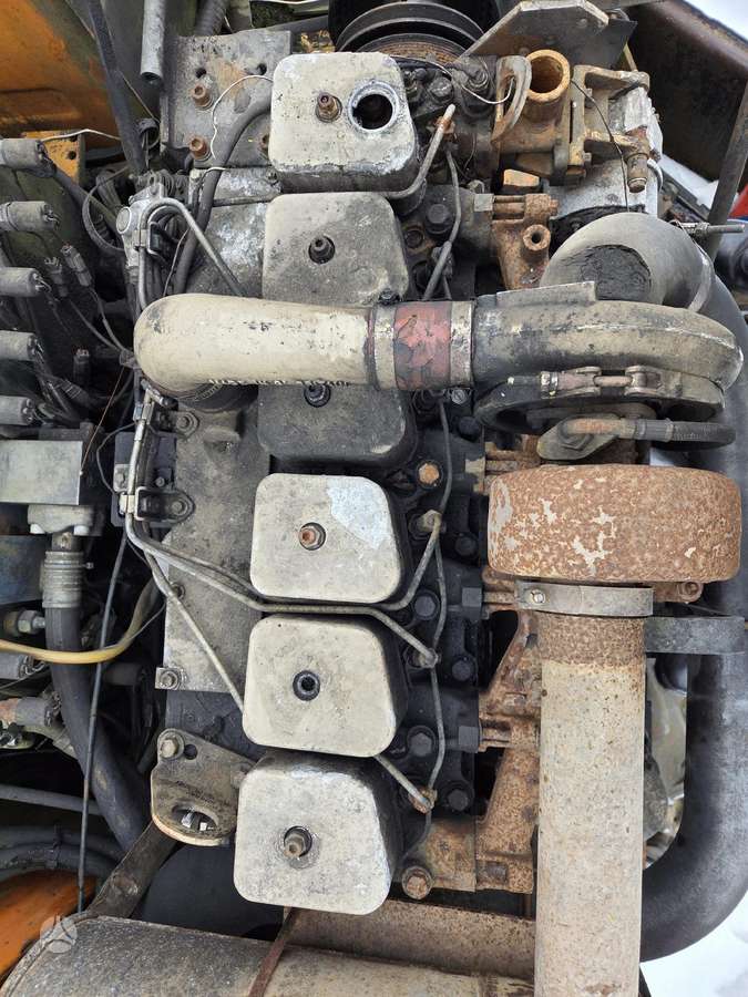 ETEC 815B, экскаваторы