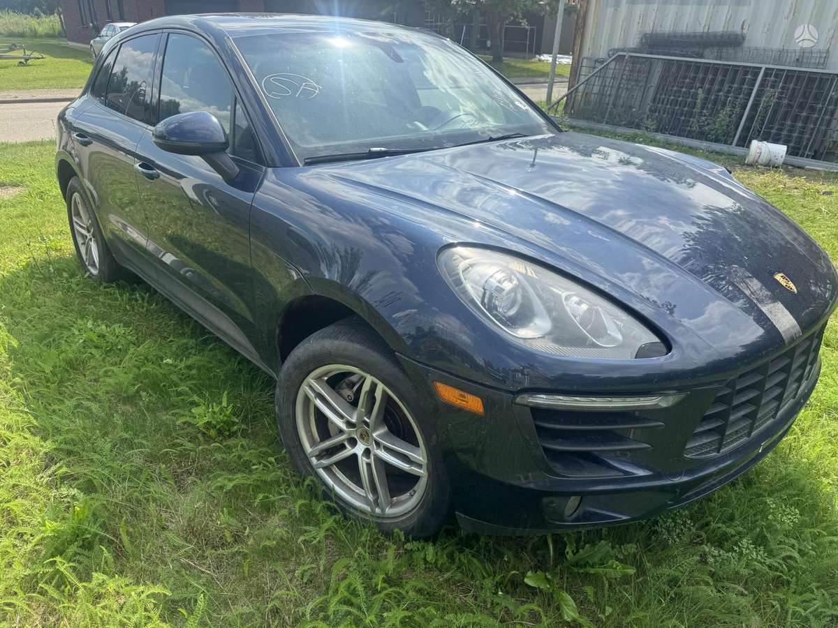 Porsche Macan - 1