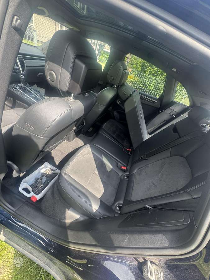 Porsche Macan - 9