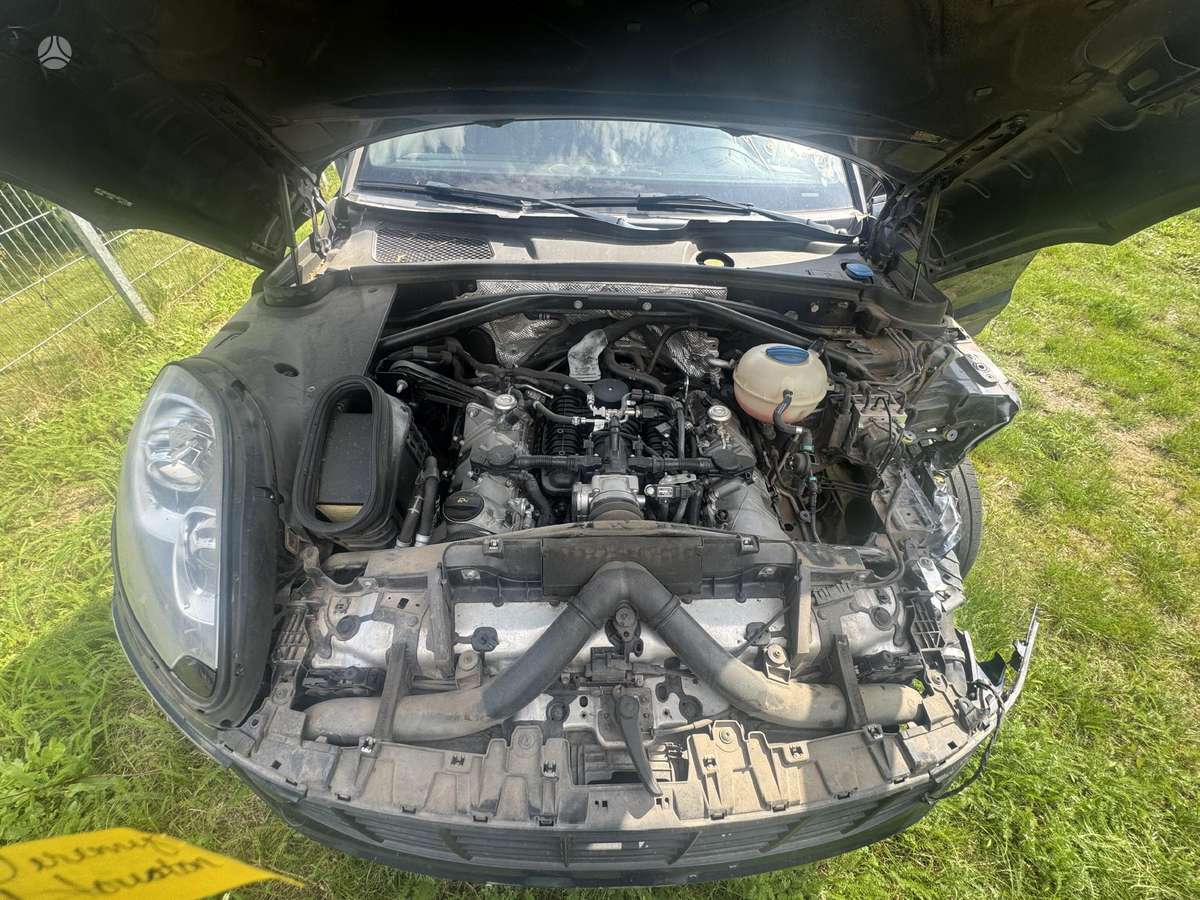 Porsche Macan - 10