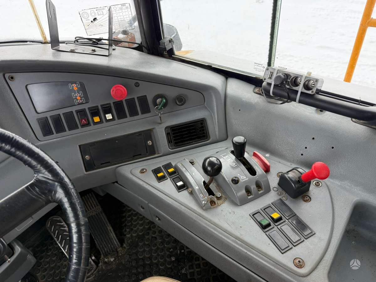 Volvo A30D CE&EPA, самосвалы