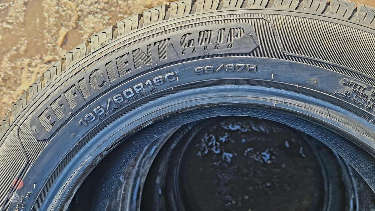 Goodyear, summer 195/60 R16