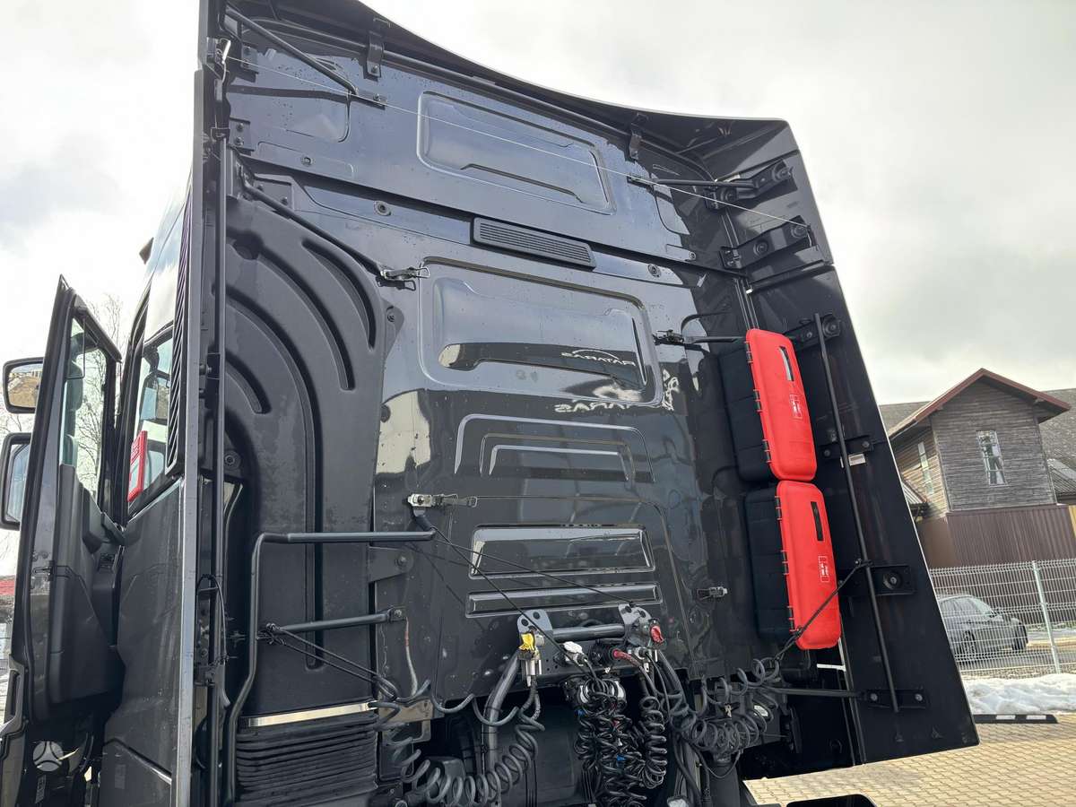 Renault T440 HIGH DTI13, double sleeper