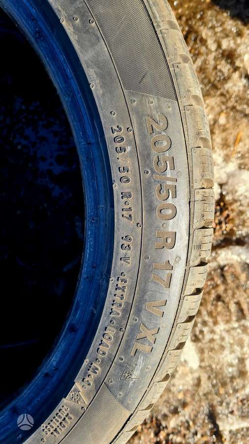 Continental, winter 205/50 R17