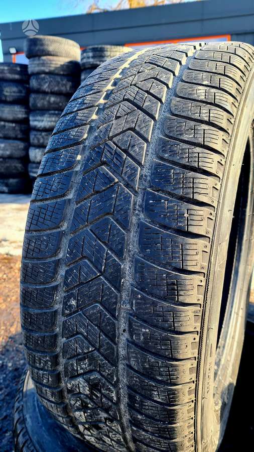 Pirelli, зимние 235/60 R18