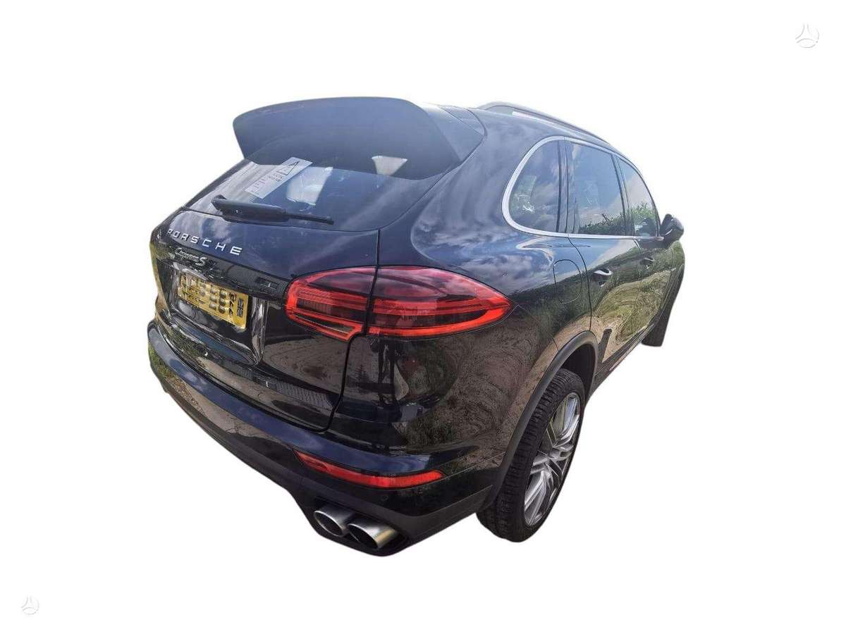 Porsche Cayenne for parts