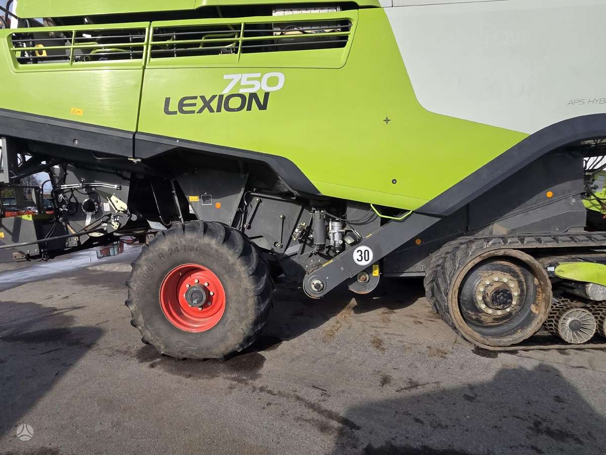 Claas Lexion 750 TT, combine harvesters