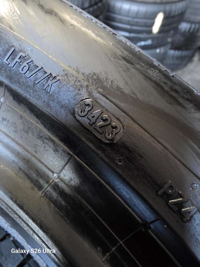 Pirelli P ZERO, summer 235/50 R19
