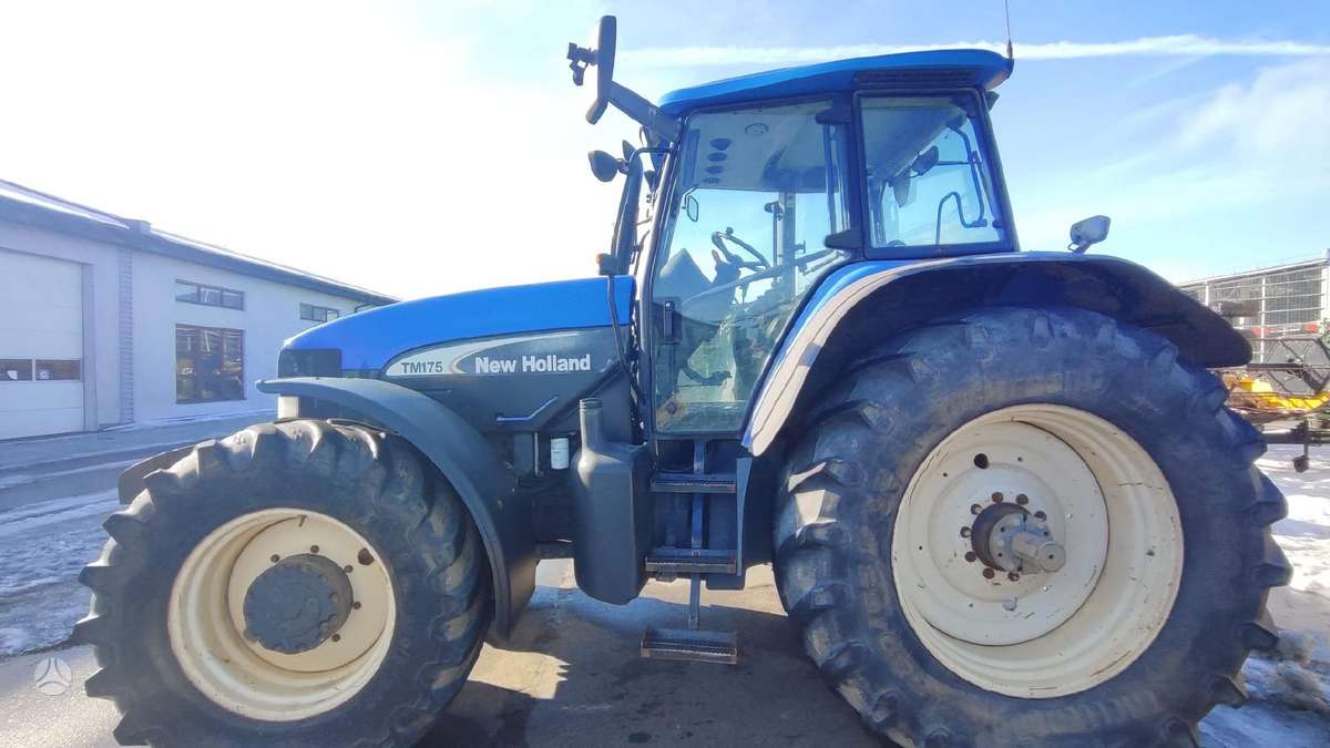 New Holland TM175, тракторы