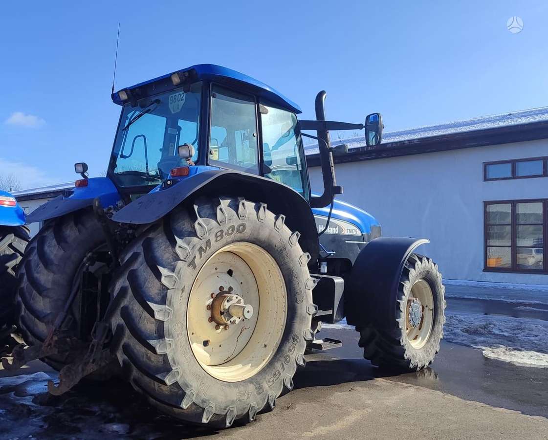 New Holland TM175, tractors