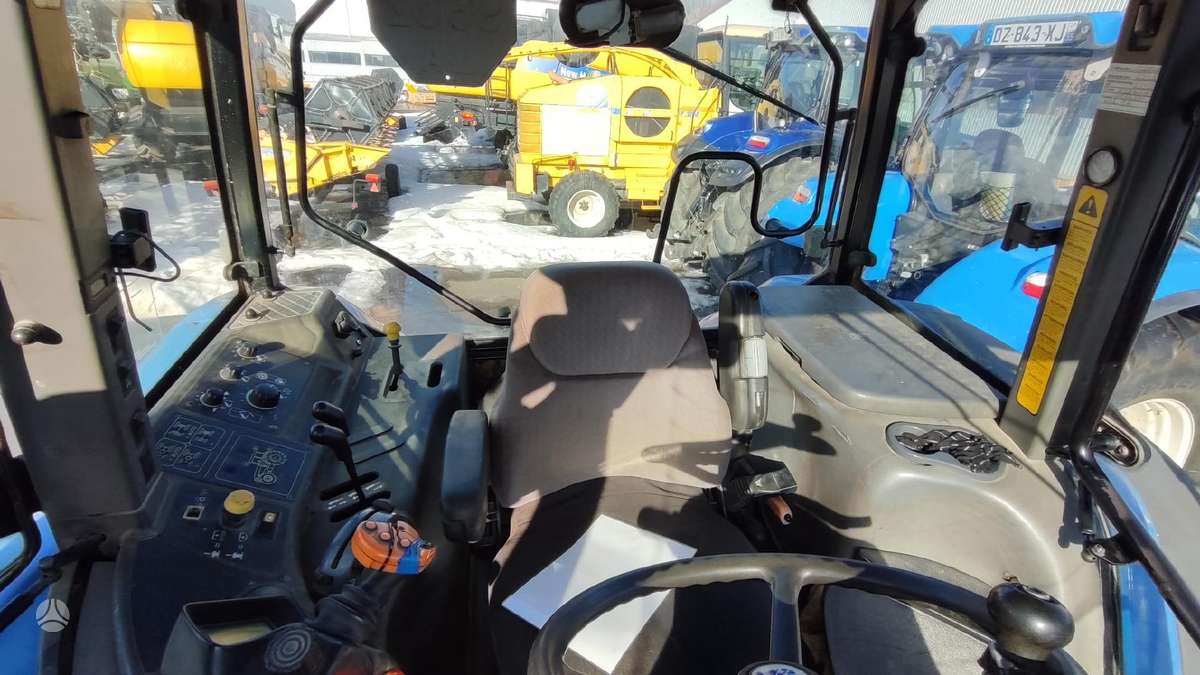 New Holland TM175, тракторы