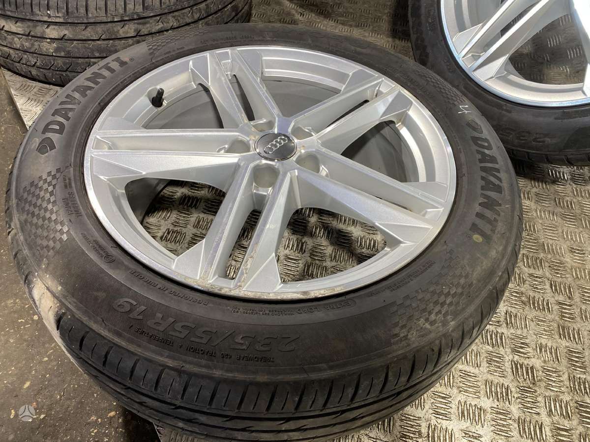 Audi Q5, lengvojo lydinio, R19