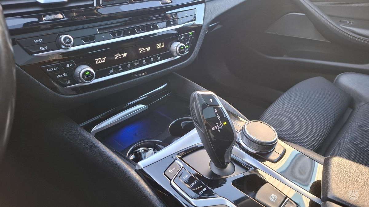 BMW 520, 2.0 l., universalas