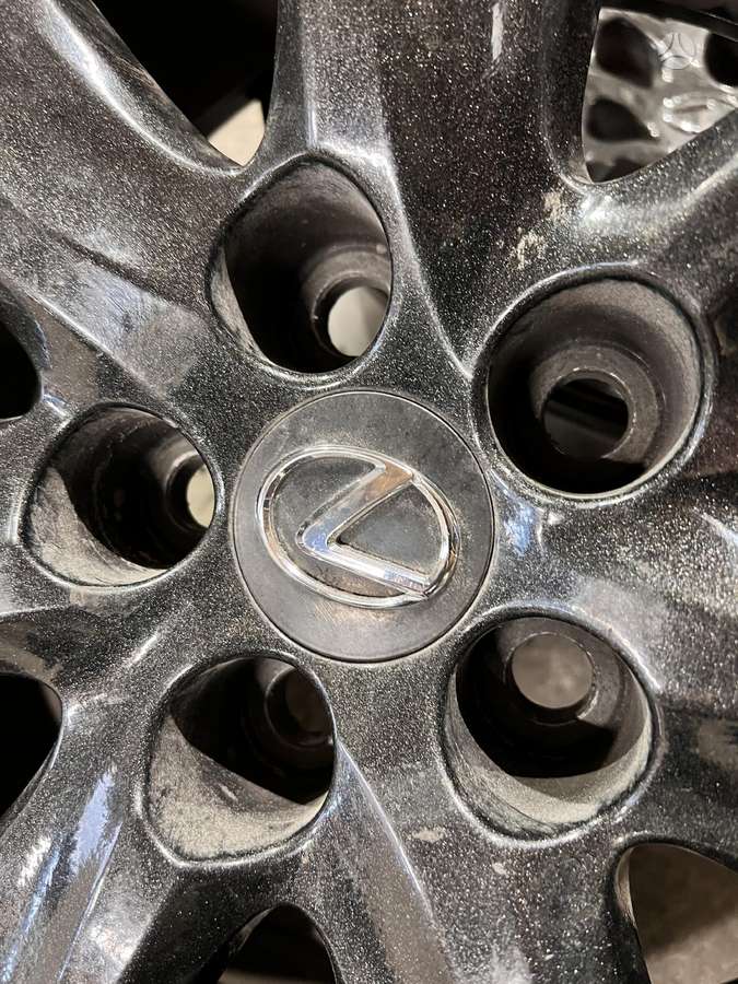 Lexus, vieglmetāla, R19