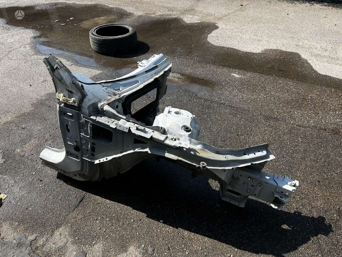 Volvo S90 kėbulo dalys