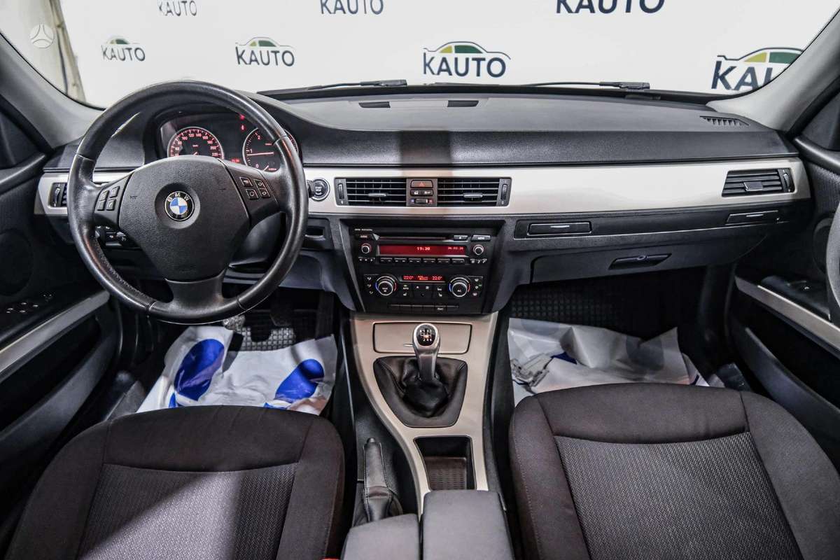 BMW 320, 2.0 l., wagon