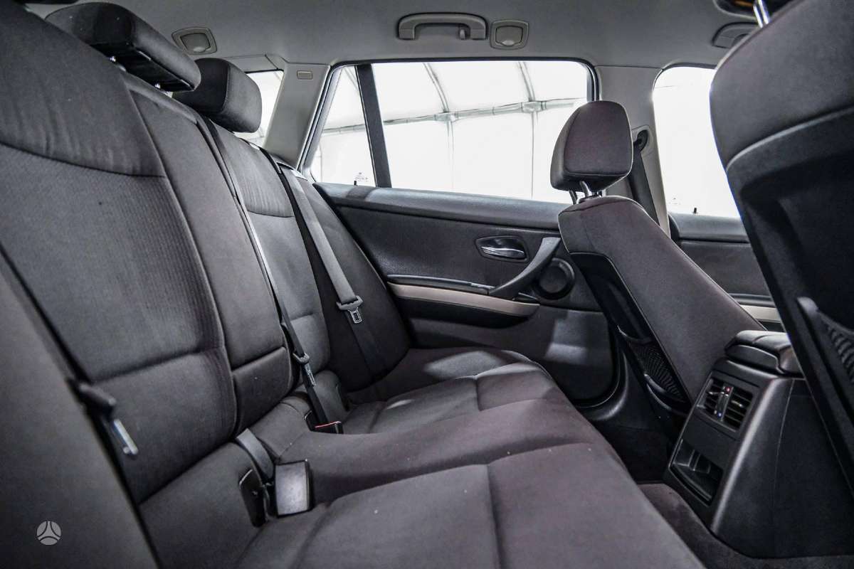 BMW 320, 2.0 l., wagon