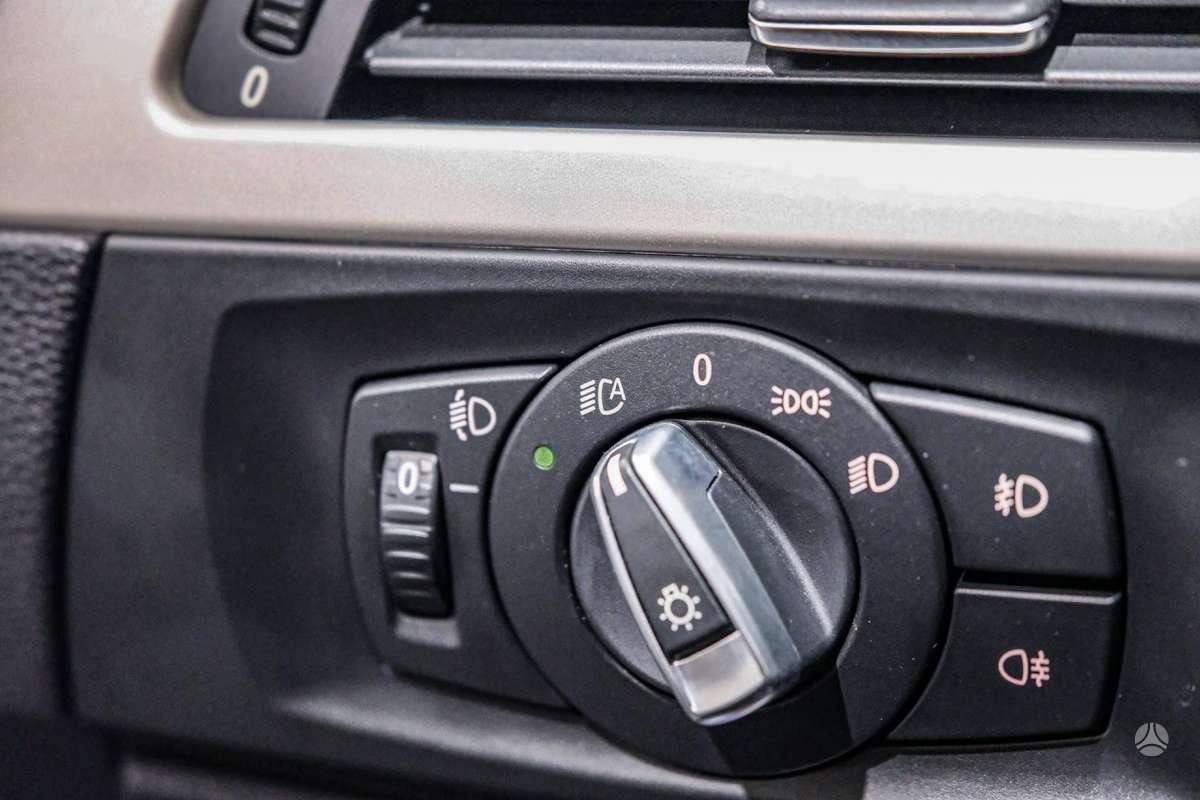 BMW 320, 2.0 l., wagon