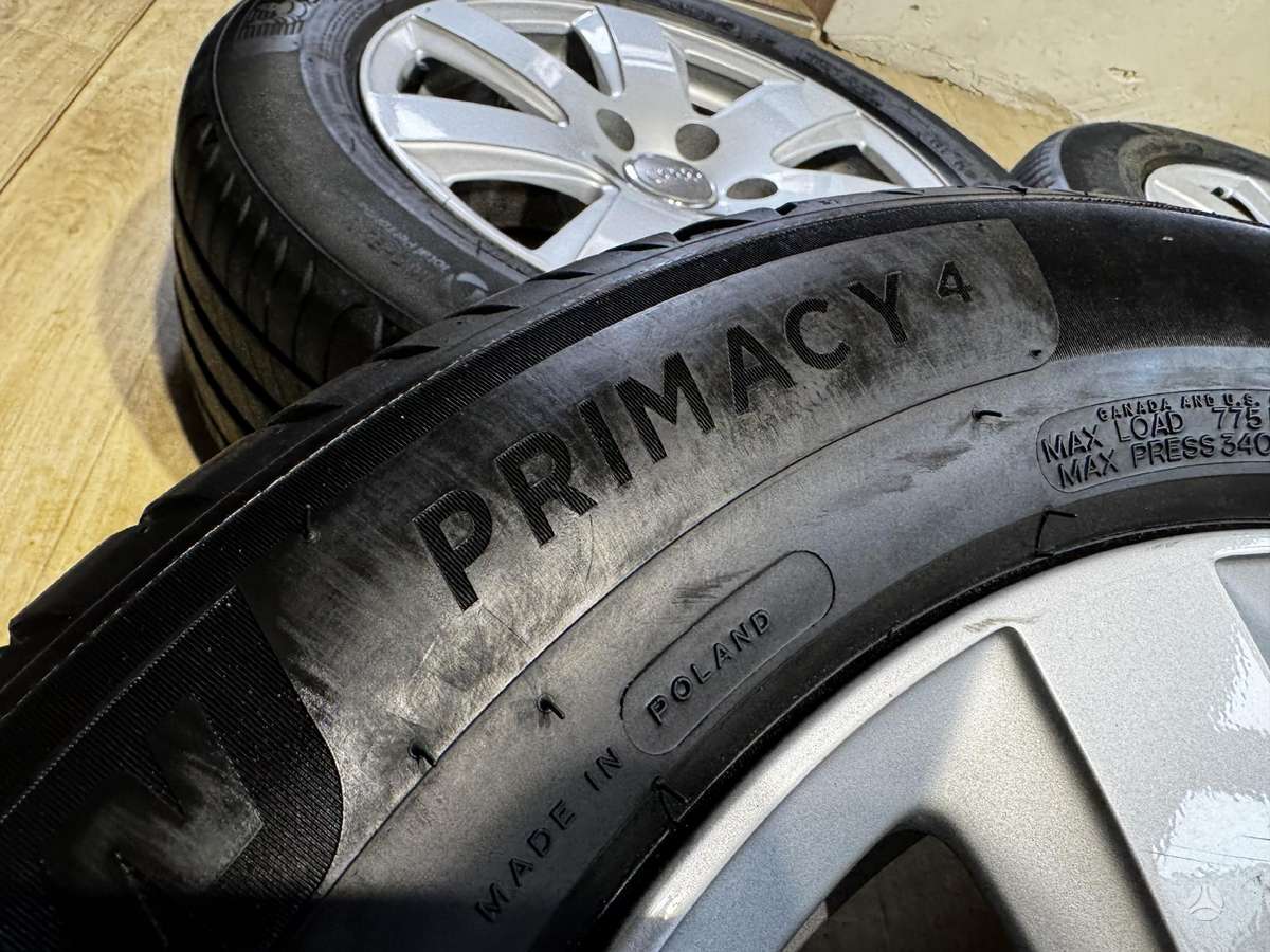 Audi A6 su padangomis, light alloy, R16